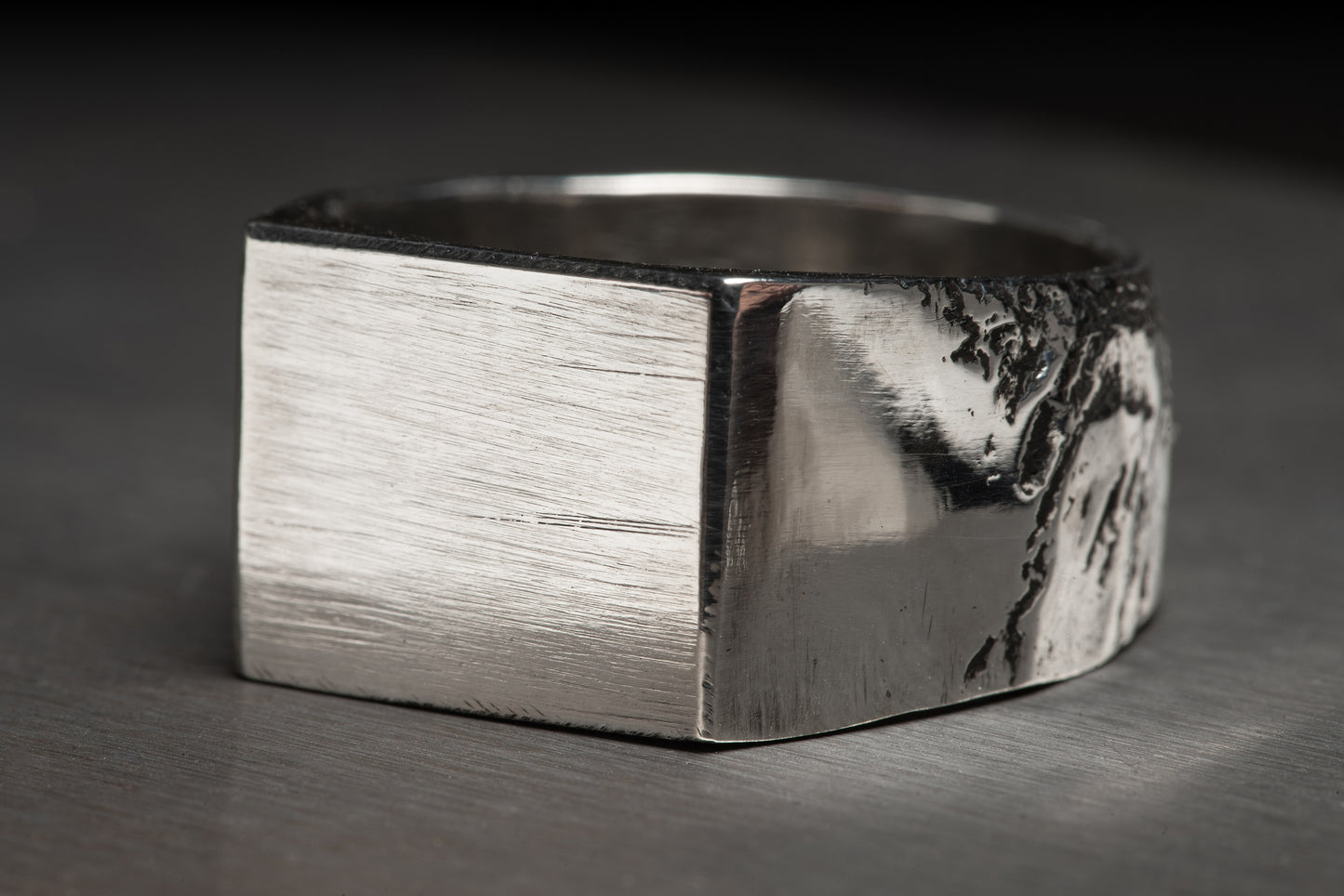 Drifter Signet Ring