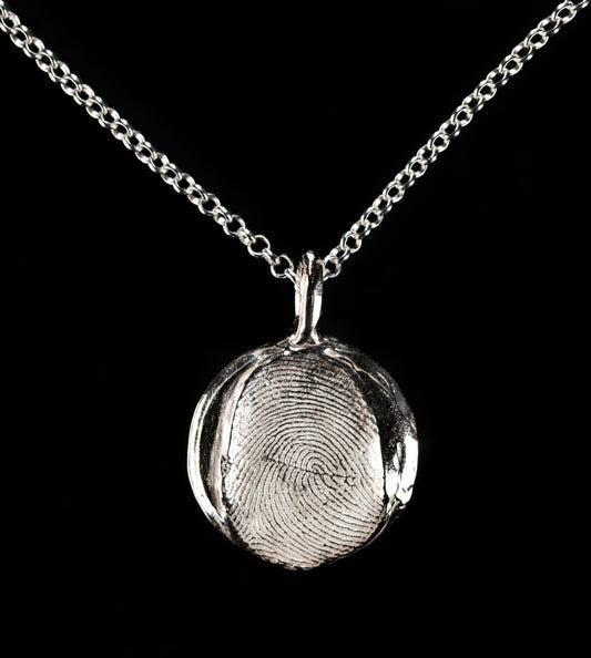 Fingerprint Necklace  – A Touch Made Timeless