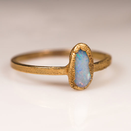 Golden Australian Opal - Size 8.5