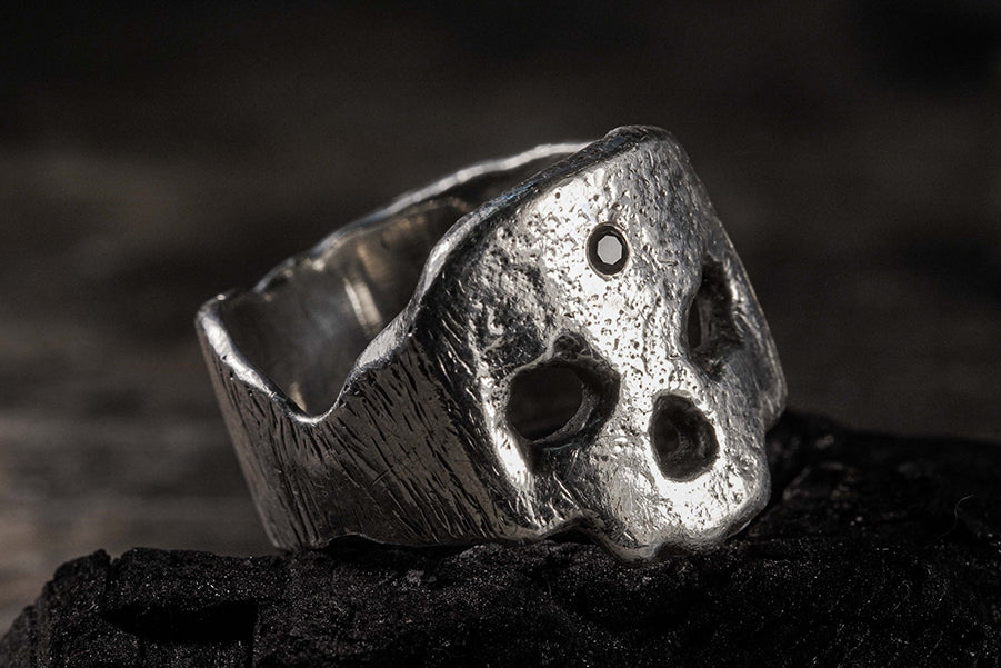 Kame Ring - Black Diamond