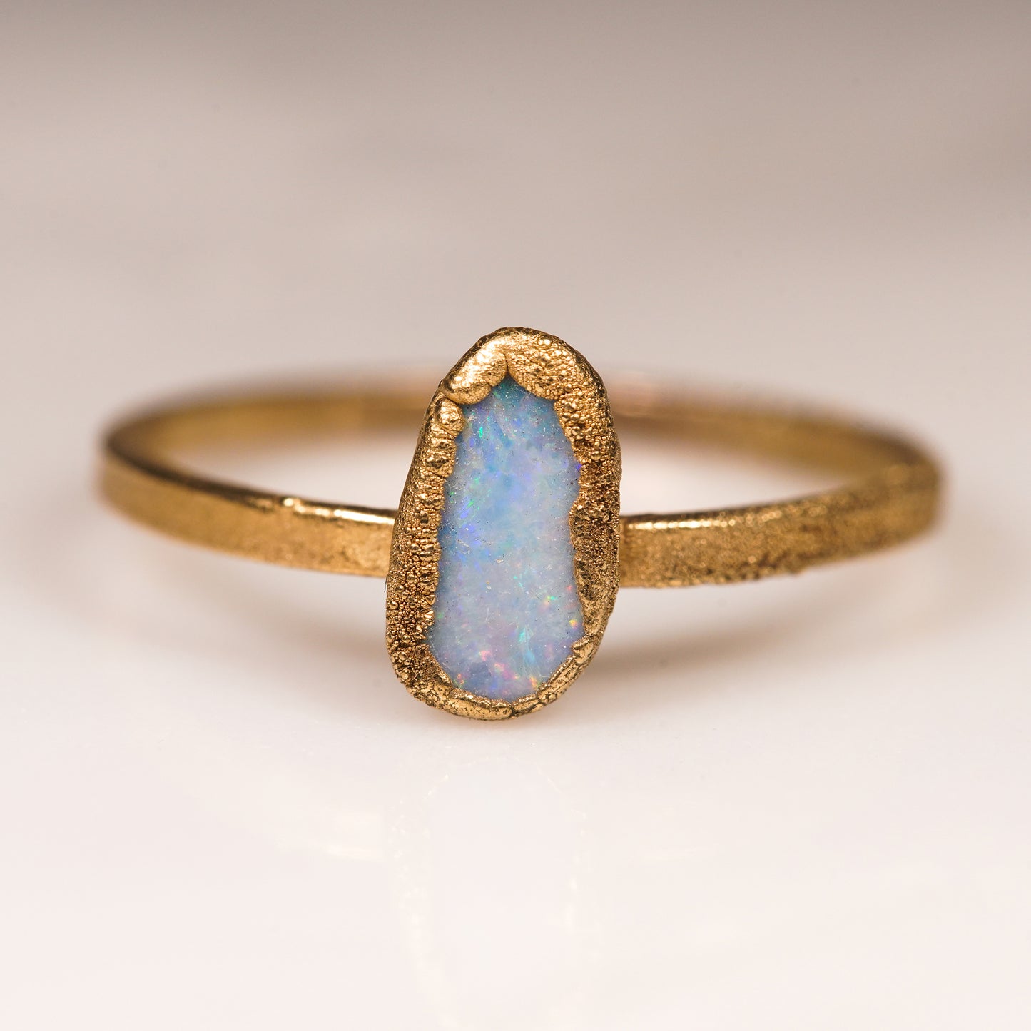 Golden Australian Opal - Size 8.5