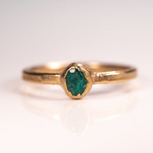 Load image into Gallery viewer, Colombian Emerald -  Size 6